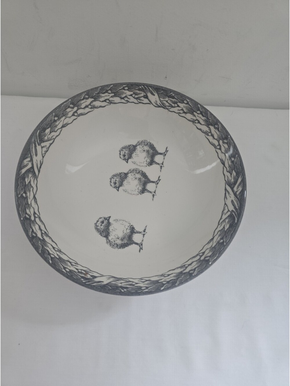 7.5" Royal Stafford Three Chicks Ceramic Plate Black White Round Glossy